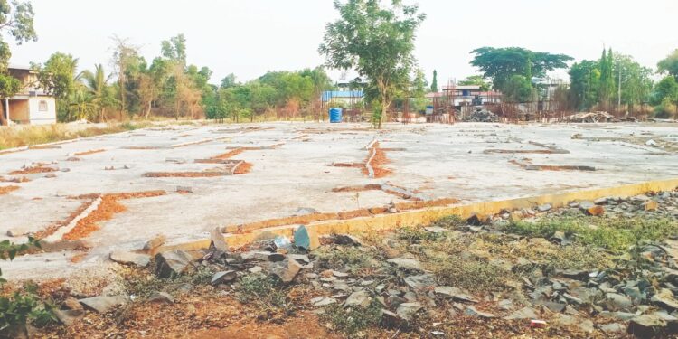 माणगावच्या नाट्यगृहाला निधीची साडेसाती