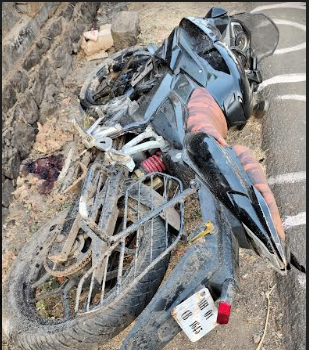 मोटार सायकल अपघातात २२ वर्षीय तरुणाचा मृत्यू