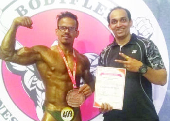 दामोदर हुले यांना कांस्यपदक