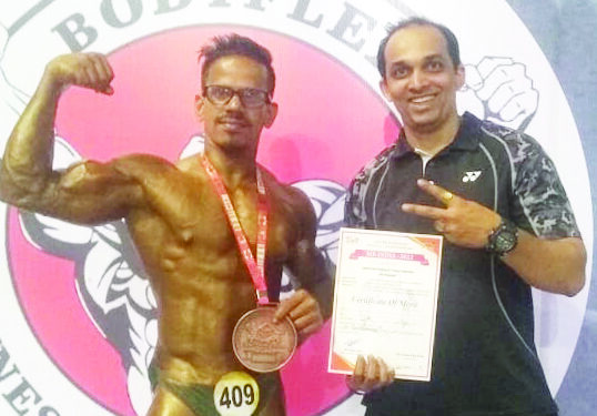 दामोदर हुले यांना कांस्यपदक