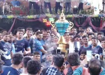 कर्जतचा मिडलाईन संघ विजेता