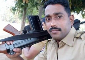 माणुसकी अजूनही जिवंत आहे! खाकीने घडविले माणुसकीचे दर्शन