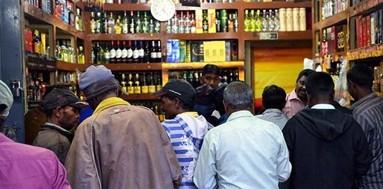 महाराष्ट्रात विक्रमी मद्यविक्री