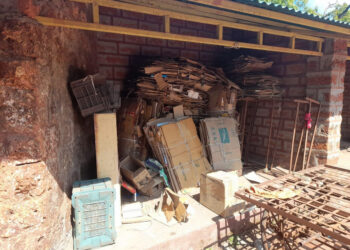 हेरिटेज कपाडिया मार्केटला भंगाराचे गोडाऊन बनवू नका