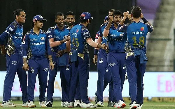 बंगळुरुचा मुंबईवर रॉयल विजय