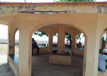 मुरुड समुद्रकिनारी असणारा विश्रामधामाची दुरवस्था