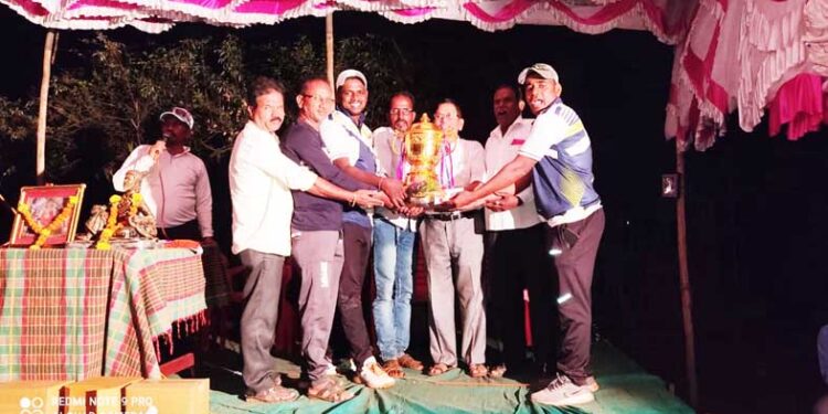 ओवी इलेव्हन ऐनवहाल विठ्ठल रुक्मिणी चषक मानकरी