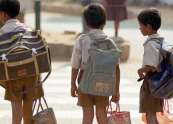 ‘एक गाव, एक शाळा’ कागदावरच