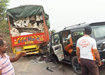 मुंबई गोवा महामार्गावर भीषण अपघात; एकाचा मृत्यू तर चार गंभीर जखमी
