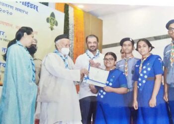 मानसी पवार हिचा राज्यपालांच्या हस्ते गौरव