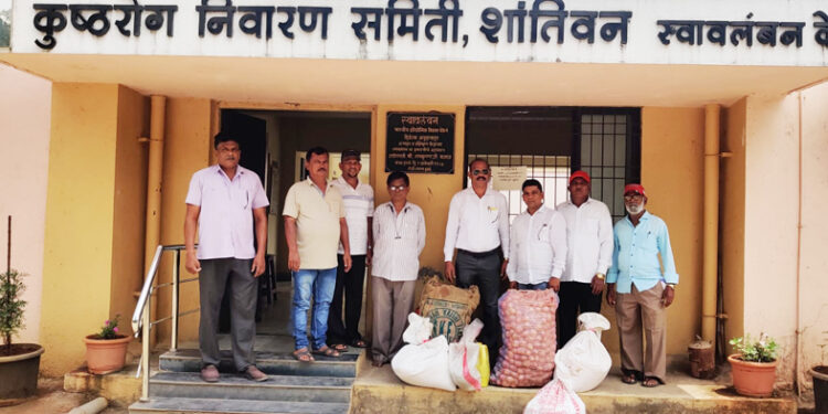 उरण येथे जीवनावश्यक धान्याचे वाटप