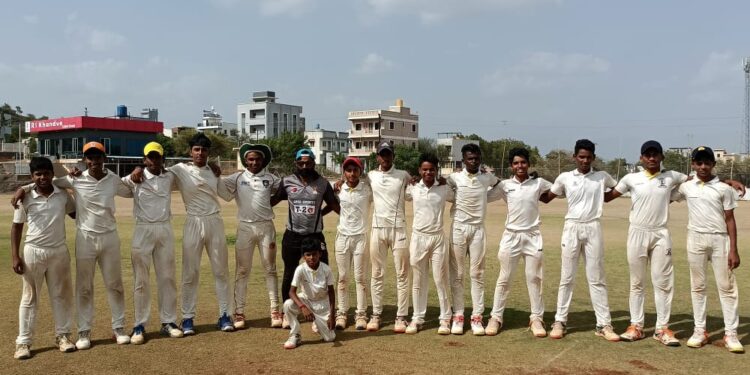 रायगडचा हिंगोलीवर दणदणीत विजय; क्रिश पाटील, नैतिक सोळंकी यांची शतके