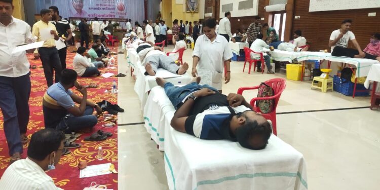 धर्माधिकारी प्रतिष्ठानतर्फे रक्तदान शिबीर