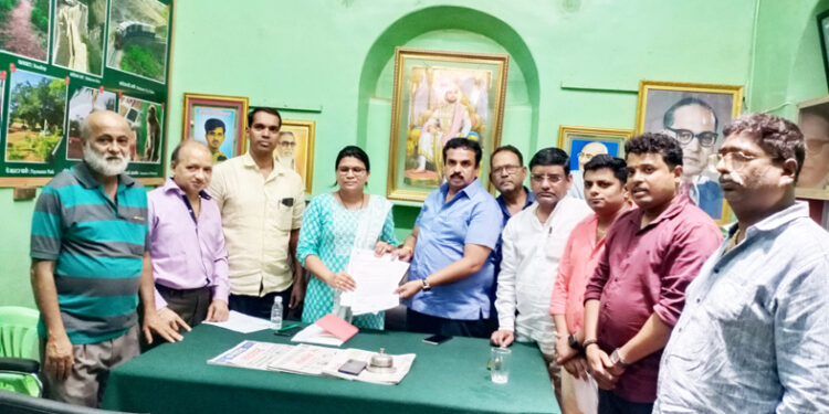 माथेरानमध्ये बंदी असतानाही दुचाकींची सैर; पोलिसांची कारवाई