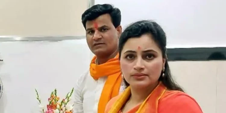 राणा दाम्पत्याला न्यायालायची नोटीस