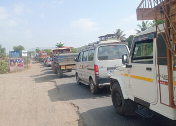 मुबंई गोवा महामार्गावर चक्काजाम