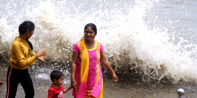 सावधान; अन्यथा दर्या जीवावर बेतू शकतो