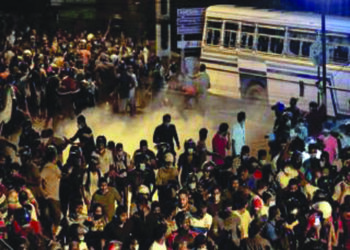 अराजक श्रीलंकेत; धडा जगाला