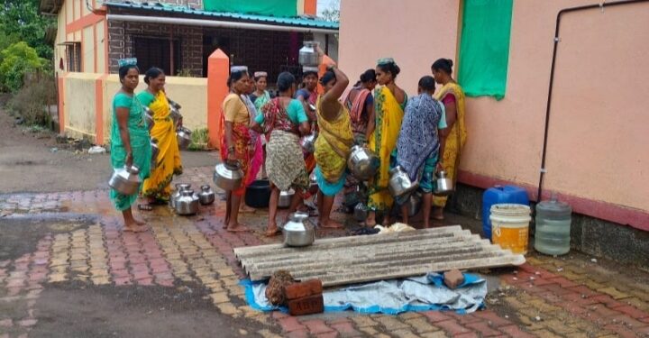 आम्ही बी घडलो, तुम्ही बी घडाना – महाजनेतील मुंबई मंडळाचा संदेश