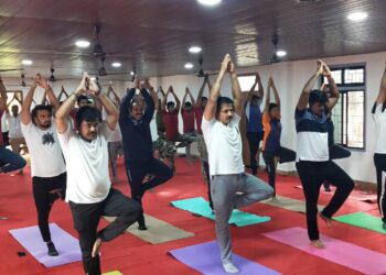 शारिरीक, मानसिक आरोग्यासाठी योग सर्वोत्कृष्ट – अशोक दुधे