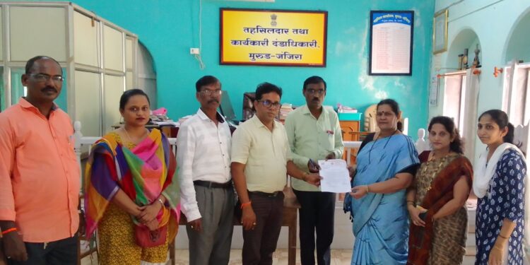 मुरुडमध्ये वीजेचे तीनतेरा; विद्युत पुरवठा सुरळित न झाल्यास आंदोलनाचा इशारा