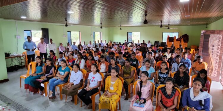 विद्यार्थ्यांसाठी मापगाव येथे शैक्षणिक मार्गदर्शन शिबीर