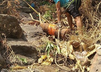 सागरगडावरील दरीतील तोफ काढण्यास शुभारंभ