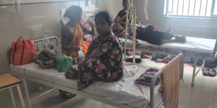 रक्तदान करून वाचवला आदिवासी महिलेचा जीव