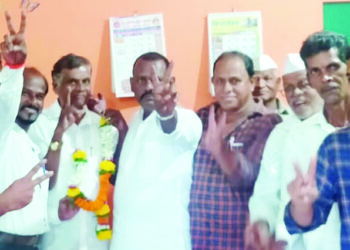 अनंत नाक्तीवरील अविश्‍वास प्रस्ताव फेटाळला