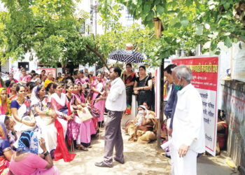 अंगणवाडी कर्मचार्‍यांना मानधनवाढ करण्यास सरकार अनुकूल