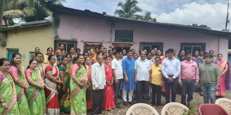 जसखार येथे बचत गटाचे स्वस्त धान्य दुकानाचे उद्घाटन