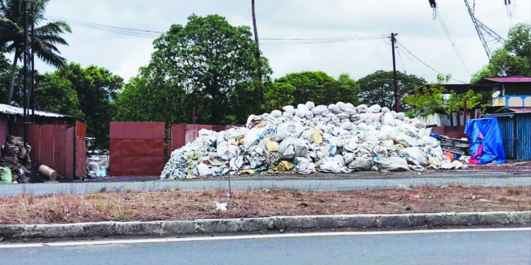 अरे बापरे! या ठिकाणी होतेय रात्रीची जाळपोळ