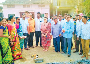 शिघ्रे-नवीवाडी येथे चित्रलेखा पाटील यांच्या हस्ते भूमिपूजन