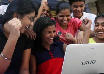 दहावीचा निकाल जाहीर! राज्यात कोकणाची बाजी; मुली आघाडीवर