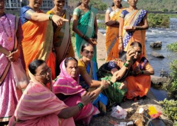 गुळसुंदे येथे पाणीपुरवठा योजनेचा शुभारंभ