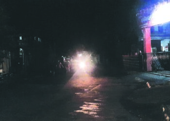 नेरळ गावातील बत्ती गुल; रस्त्यांवर अंधाराचे साम्राज्य