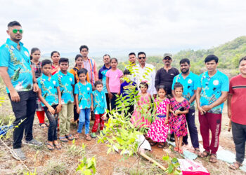 चला निसर्ग करू हिरवगार; सारडे येथे वृक्षारोपण