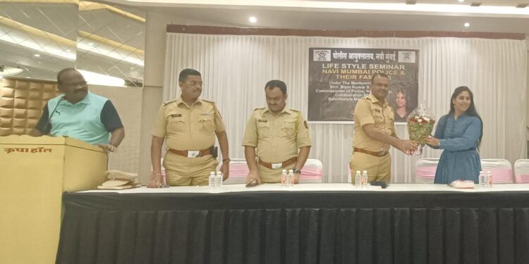 पोलीसांचे मानसिक स्वास्थ तंदुरुस्त असणे गरजेचे