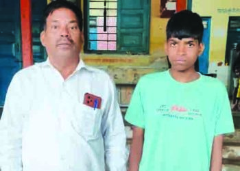 पळून गेलेला अल्पवयीन मुलगा पोलिसांच्या ताब्यात