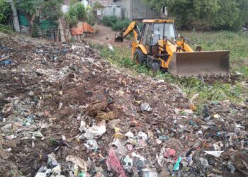 आपटा कोळीवाड्यातील तळावाची स्वच्छता