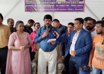 गारपोली येथे शाळेचे केंद्रीय मंत्र्यांचे हस्ते उद्घाटन