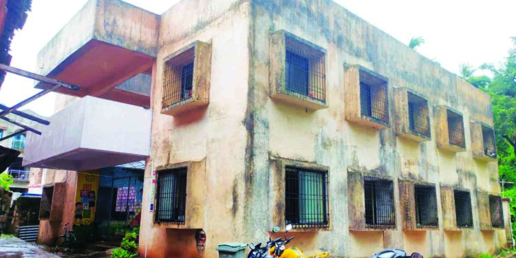 मुरुड नगरपरिषदेच्या शाळेत सोयीसुविधांची कमतरता