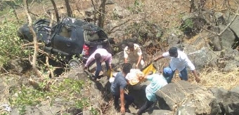 ताम्हणी घाटात कार पलटी, एकाचा मृत्यू; सहाजण जखमी