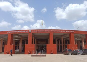 अकृषक व अभियांत्रिकी महाविद्यालये आंबेडकर विद्यापीठात समाविष्ट