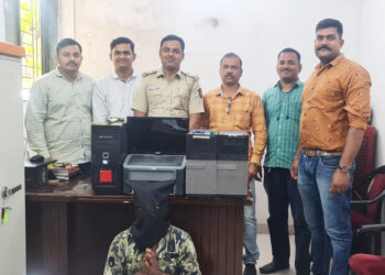 घरफोडी करणारा गजाआड