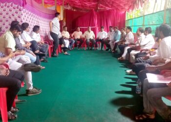 खोपोलीत शेतकरी कामगार पक्षाच्या वर्धापन दिनाच्या आयोजनासाठी बैठक