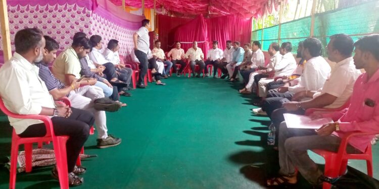 खोपोलीत शेतकरी कामगार पक्षाच्या वर्धापन दिनाच्या आयोजनासाठी बैठक