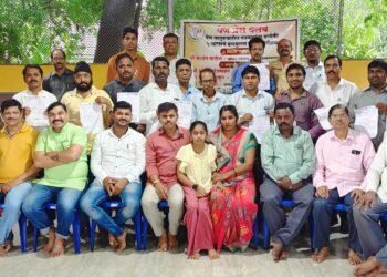 पत्रकारांना इंन्सुरन्स पॉलिसीचे वाटप