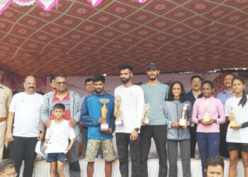 लक्ष्मण दरवडा, ऋतुजा सकपाळ विजेते