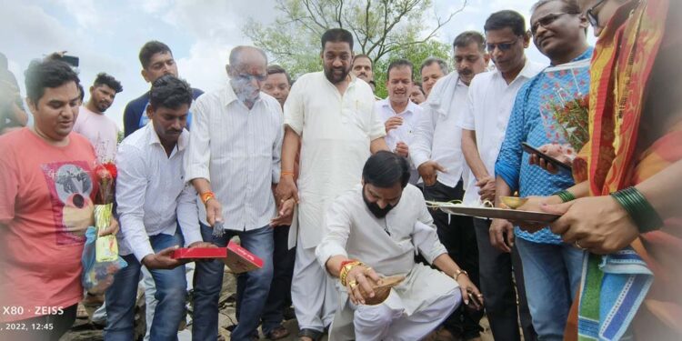 रिव्हर राफ्टींग वादाच्या भोवर्यात